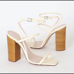 Vanilla leather high heel sandals